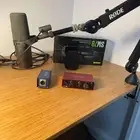 مايكروفون احترافي للبيع   Shure SM7B مع كامل الإكسسوارات