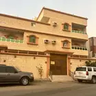 شقه فاخره 5 غرف بموقع مميز كيلو 14 الشمالي قرب مخطط السالمو