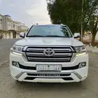 تويوتا لاندكروزر GXR موديل 2017 نظيفه جدا بودي بلد
