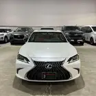 لكزس ES250 2025 شبه جديد ( الوكيل عبداللطيف جميل )