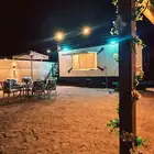 على جاذر ان كرفان فاخر جدا جدا للاجار على البحر في جدة