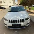 جيب شيروكي ليمتد موديل 2019 نظيف
