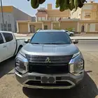 للتنازل بدون مقابل ميتسوبيشي آوتلاندر فل كامل أعلى فئة 2024