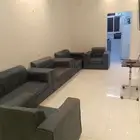 كنب خمس قطع نظيف للبيع