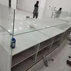 اثاث زجاج محل حلويات