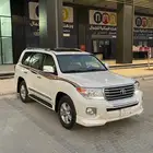جيب لاندكروزر 2015 بريمي فل كامل (مخزن)