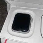 للبيع ساعة ابل se نظيف جداا