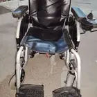 كرسي كهرباىي مستعمل عدد خمسه كراسي