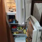 ثلاث ثلاجات