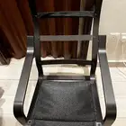 كرسي خشبي