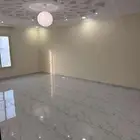 شقة كبيره مدخلين للبيع