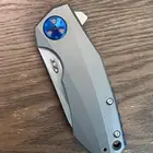 للبيع سكاكين بكراتينها