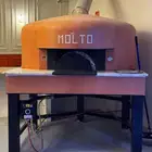 بيع مطعم إيطالي بكامل أجهزته ومعداته