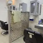 حلاق للتقبيل في وادي الدواسر