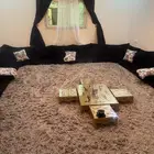 للبيع جلسة أرضية وملحقاتها