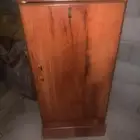 دولاب يصلح لكل شي بشيل الاغراض مناسب لونه للغرف