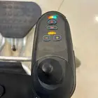 كرسي كهربائي متحرك