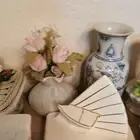 لأهل أول تحف صغيرة جدا