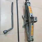 للبيع عفريتة نيسان باثفندر2005