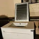 3مغاسل وحده ديكور خشب مع المرايه و2 مغاسل بعمود