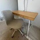 مكتب من طاوله وكرسي للبيع