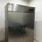 ثلاجة للمطاعم