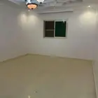 للإيجار شقه بحي النهضة قريبة من طريق خريص وسلمان الفارسي