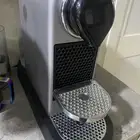 الة مكينة قهوة نسبرسو نضيفة جدا استخدام قليل
