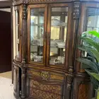 طاوله طعام مع بوفيه