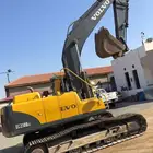 بوكلين فولفو 210 موديل 2014 معرض رواد المعدات الثقيله