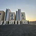 للبيع دور أرضي مساحه كبيره وغرف وسيعه تشطيب فاخر VIPحي الطلح