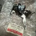 سوتش باب السايق هايلوكس 81-83