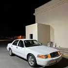 فورد فكتوريا مخزن للبيع