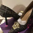 الخرج كعب فندي فرزاتشي 200 ريال