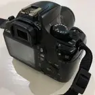 كامره كانون 1100D مع الشاحن والبطارية