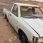 هايلوكس تشيلح 10 سنين واقفه