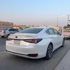 لكزس ES300 هايبرد ابيض 2023