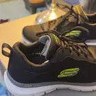 حذاء رياضي سكيتشرز مقاس 41