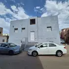 بيت إستثماري دورين على 3 شوارع قريب الحرم