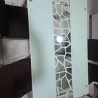 طاولات وكراسي متعددة الاشكال