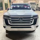 لاندكروزر 2024 GXR-L5 فل كامل سعودى ممشى 48500 الف