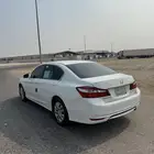 للبيع هوندا اكورد موديل 2017