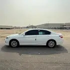 للبيع هوندا اكورد موديل. 2017