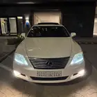 لكزس LS460 اول مالك مميز بلوحة مميزه