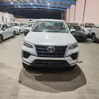 فورتشنر 2025 بدون دبل ابيض للبيع كاش او تقسيط