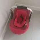 عربة أطفال مع مرجيحة و car seat للبيبي وحامل للبيبي