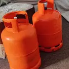 عدد 2 انبوبة غاز جديد معبأة بسعر مناسب 400