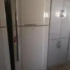 للبيع ثلاجة كبيرة