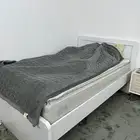 سرير ودولاب للبيع نظيييفة