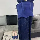 فستان وشال مع كعب واكسسوار